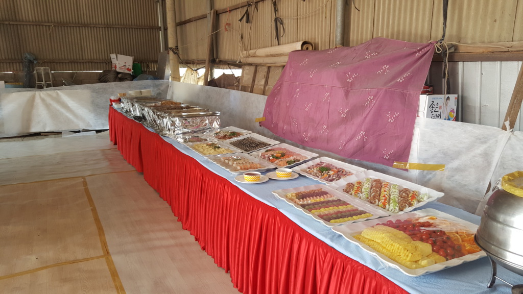 고성 영오면 생신 잔치 시골집 마당 셋팅 모습 