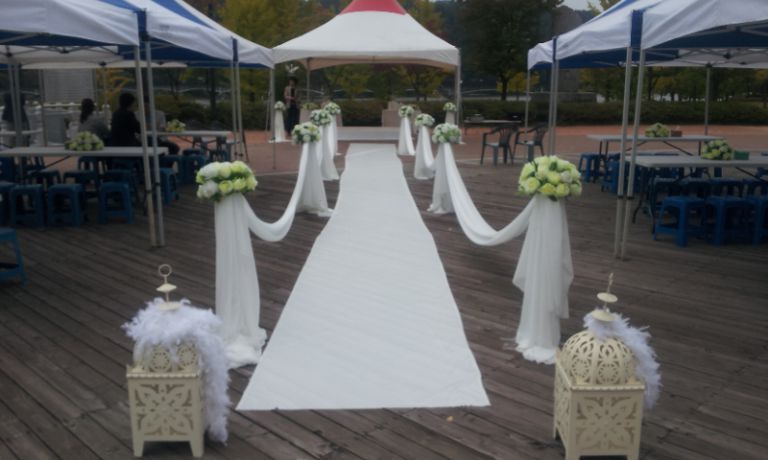 안동 댐 의 월영 공원 에서 야외 결혼식 출장뷔페 