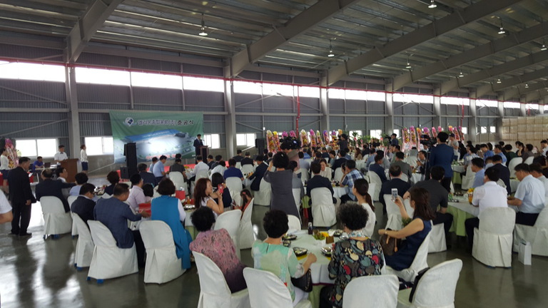 종합 뷔페  메뉴  셋팅 모습 